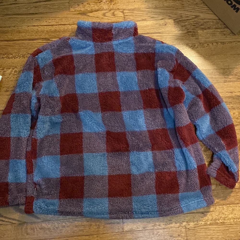 Quarter zip - Picture 3 of 3